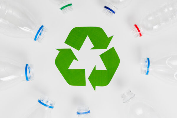Mechanická, energická a chemická recyklace plastů – rozdíly, přínosy i rizika