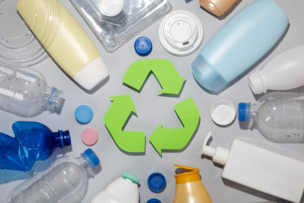 Bariéry pro používání recyklátu