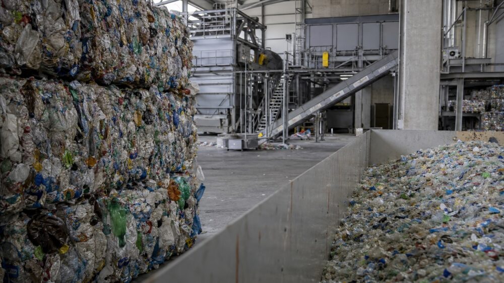 Evropská recyklace plastů ztrácí dech